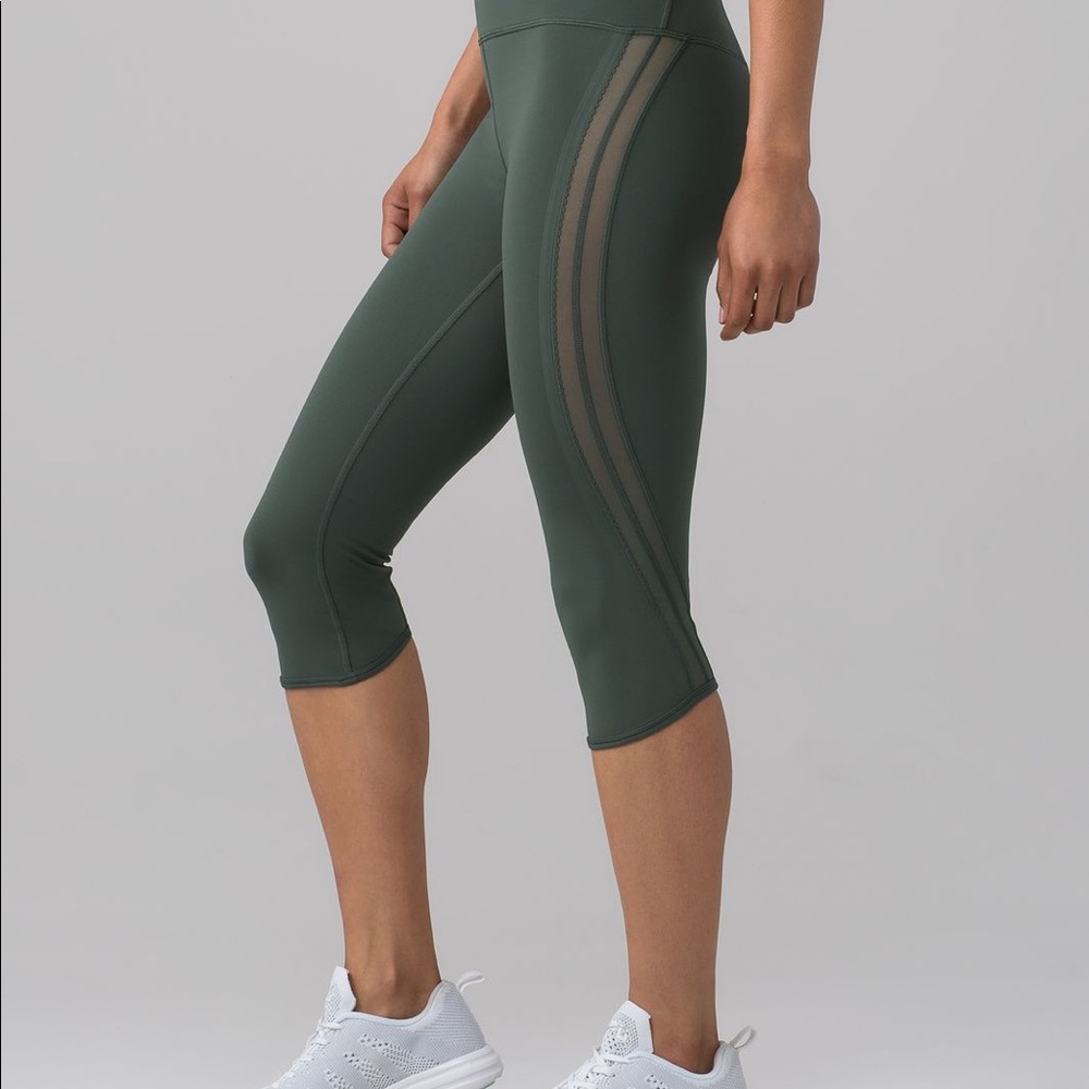 Lululemon Sunsetter Crop Leggings